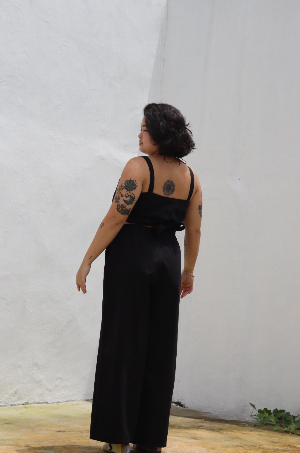 The Versatile Wrap Top // Black