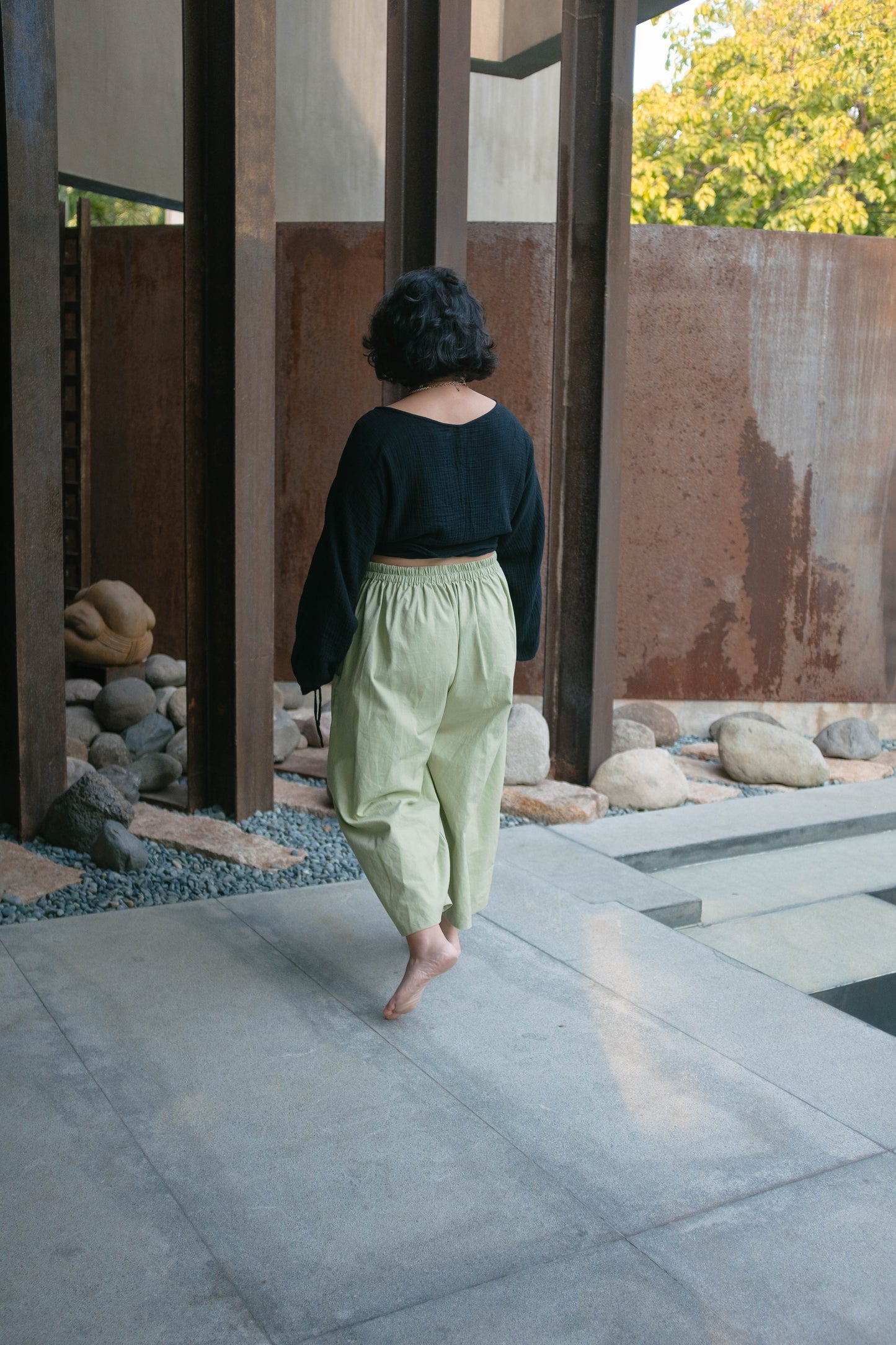 The Linen Barrel Pant // Sage