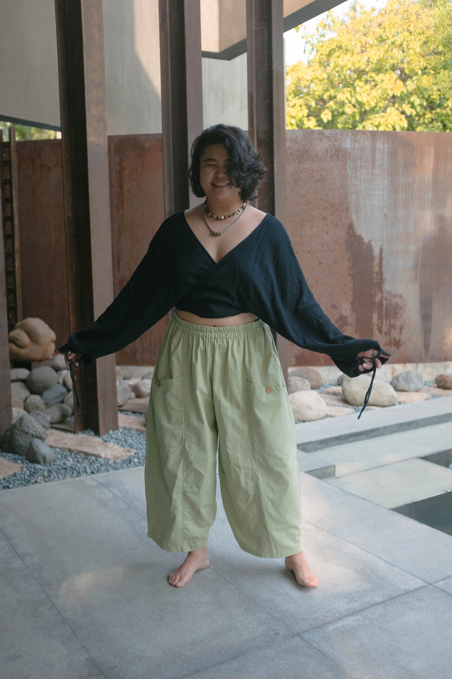 The Linen Barrel Pant // Sage