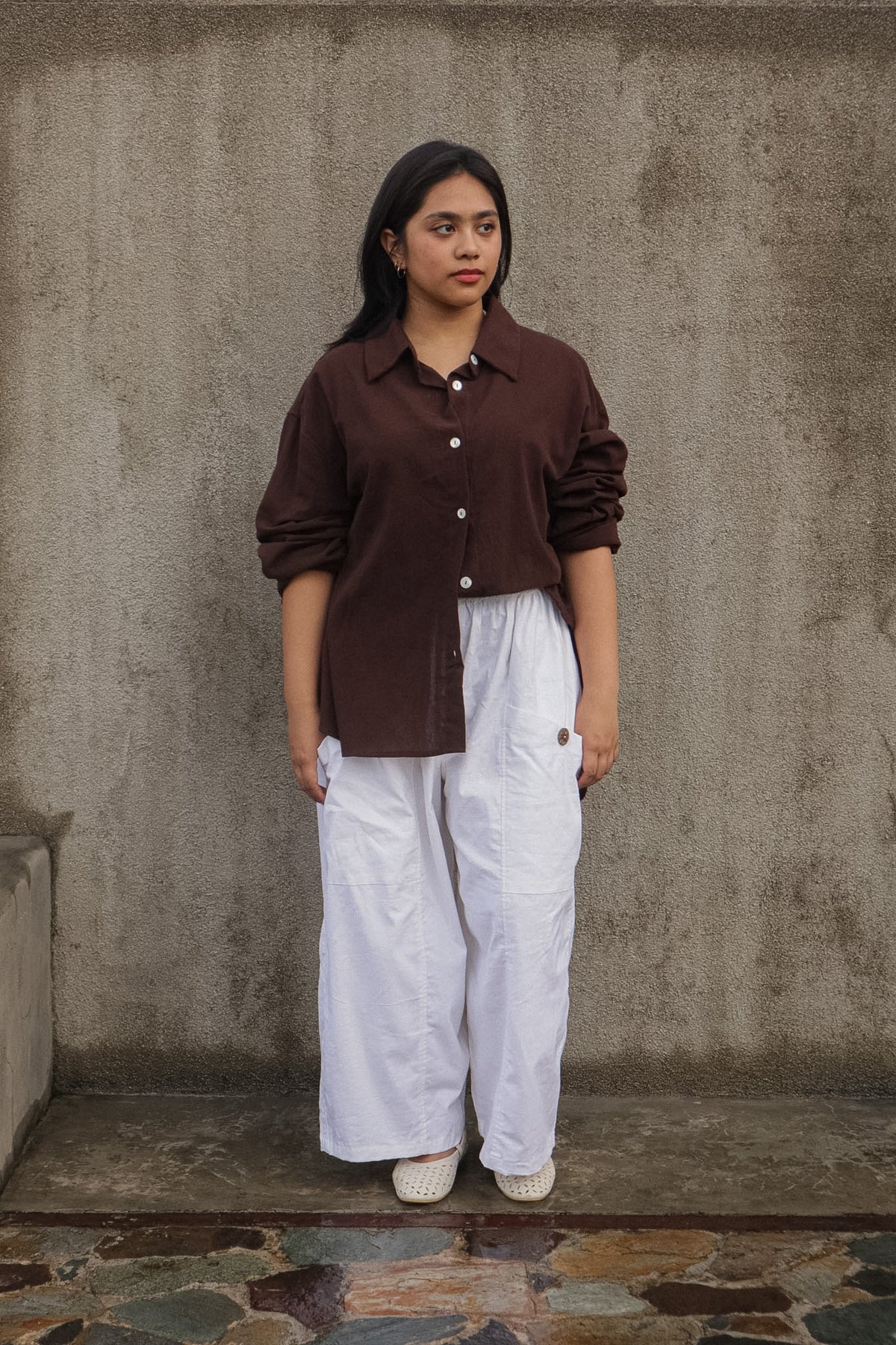 The Relaxed Button Down // Chocolate