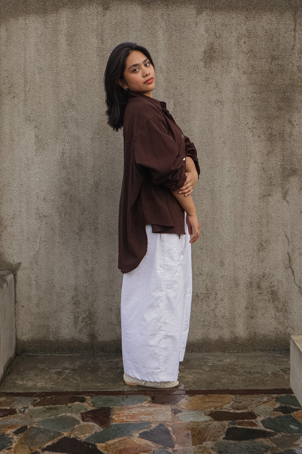The Relaxed Button Down // Chocolate