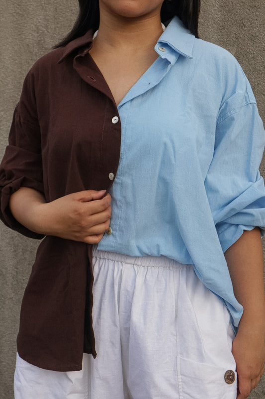 The Relaxed Button Down // Chocolate/Baby Blue